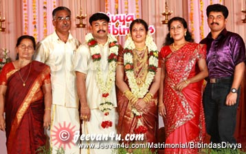 Jeevan Chechi father Mother with Bipindas Divya Photo